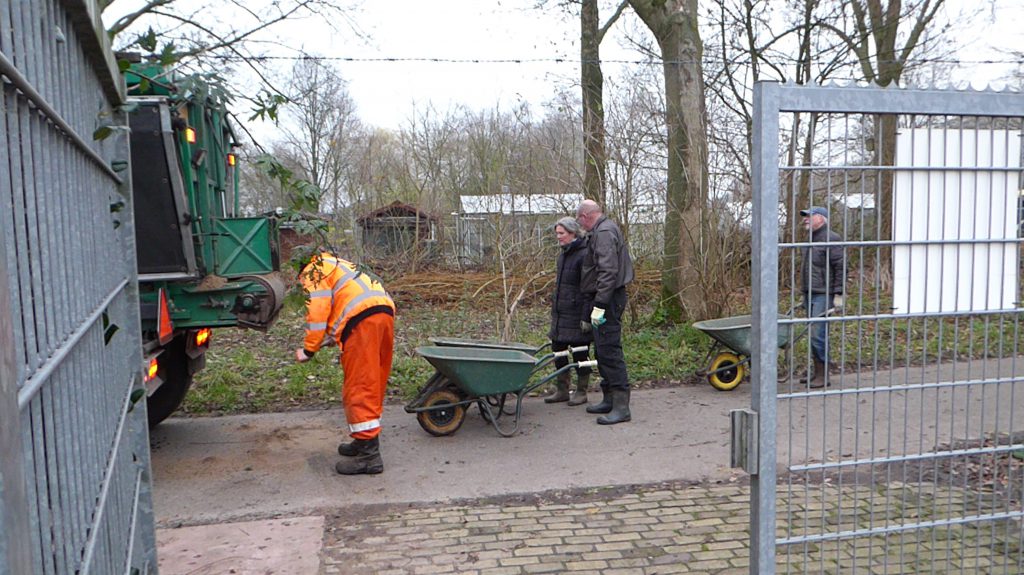 P1080317_zandwagen